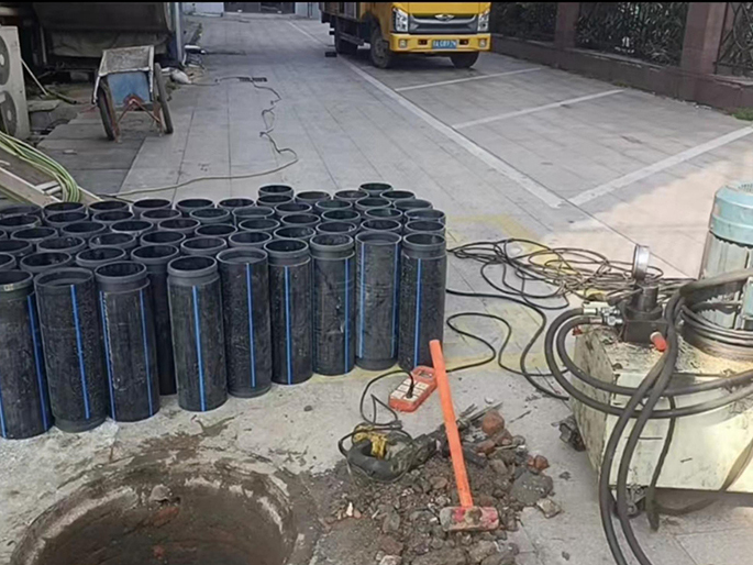 昌平PE置换管厂家 DN315置换管 非开挖管短管置换